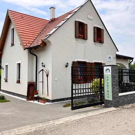 Annapartman Badacsonytördemic